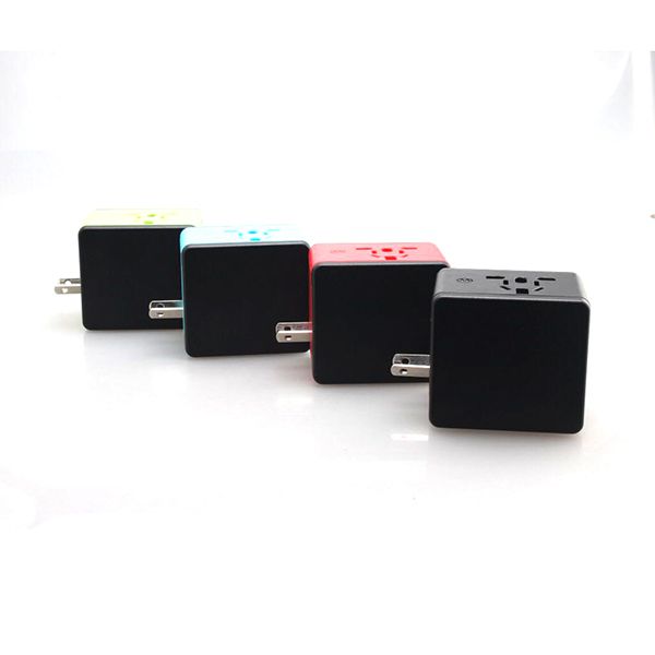 4 USB Travel Universal Charger - Image 4