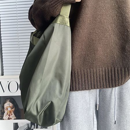 Minimalist Tote Bag - Image 6