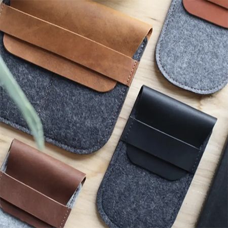 Elegant Watch Pouch - Image 4