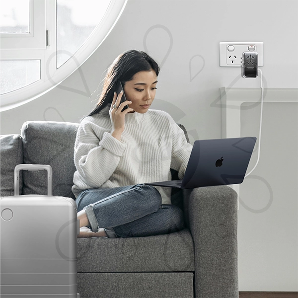 1-World+ Flow 4-Port Travel Charger With Built-In USB-C Cable 35W - Image 5