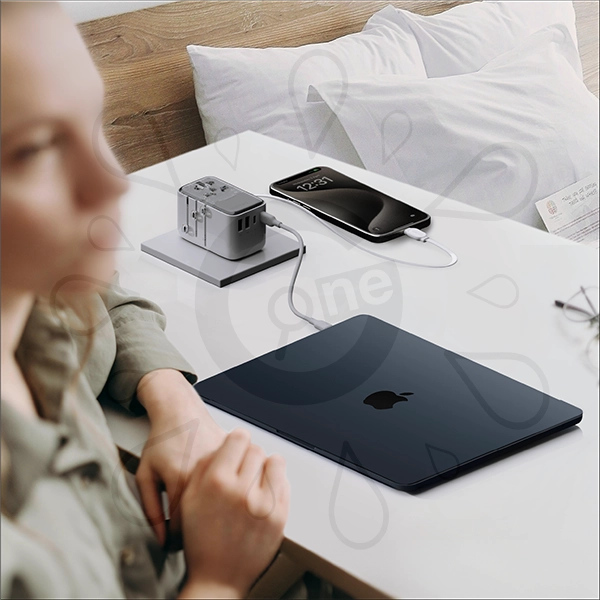 1-World+ Flow 4-Port Travel Charger With Built-In USB-C Cable 35W - Image 7