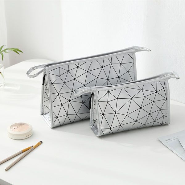 Diamond Pattern PU Cosmetic Bag - Image 5
