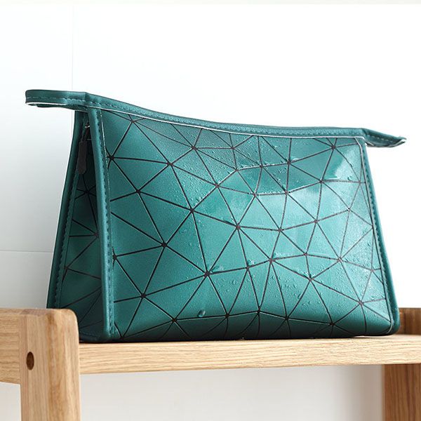 Diamond Pattern PU Cosmetic Bag - Image 8