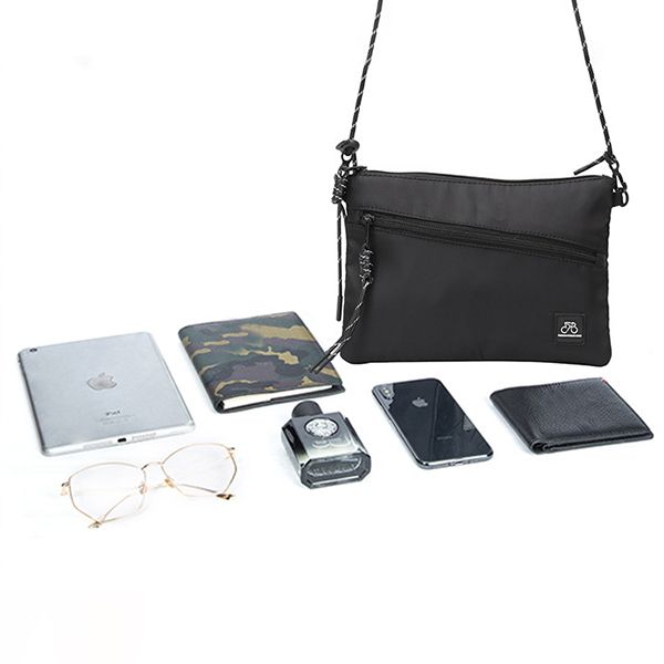 Chic Crossbody Bag - Image 6