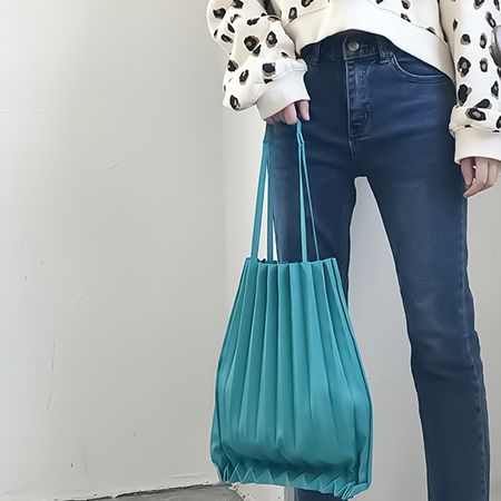 Japanese-Style Pleated Bag - Image 9