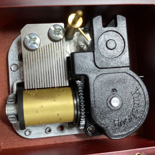 Wooden Vintage Music Box - Image 9