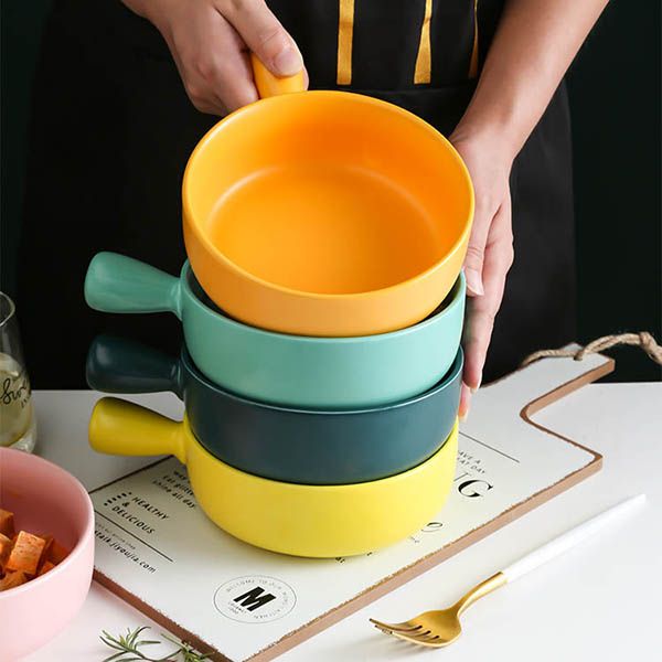 Ceramic Baking Bowl with Handle