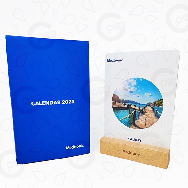 Wooden Stand Desk Calendar - Medtronic - Image 2